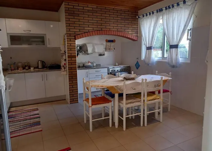 Peaceful Place In Porto Moniz Nyaraló *